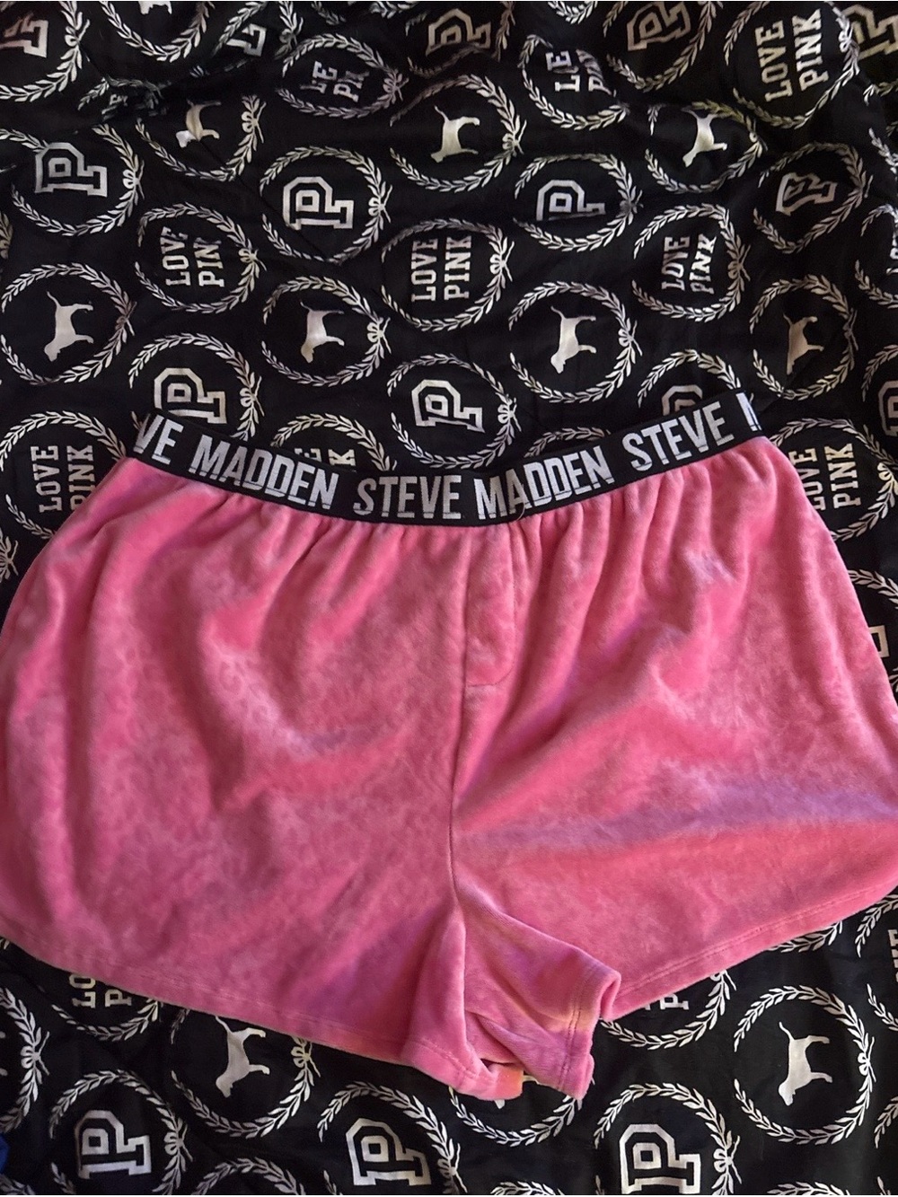 Steve Madden Velvet leopard print shorts